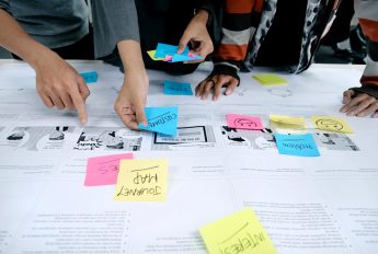 Customer journeys to gambling tools and support